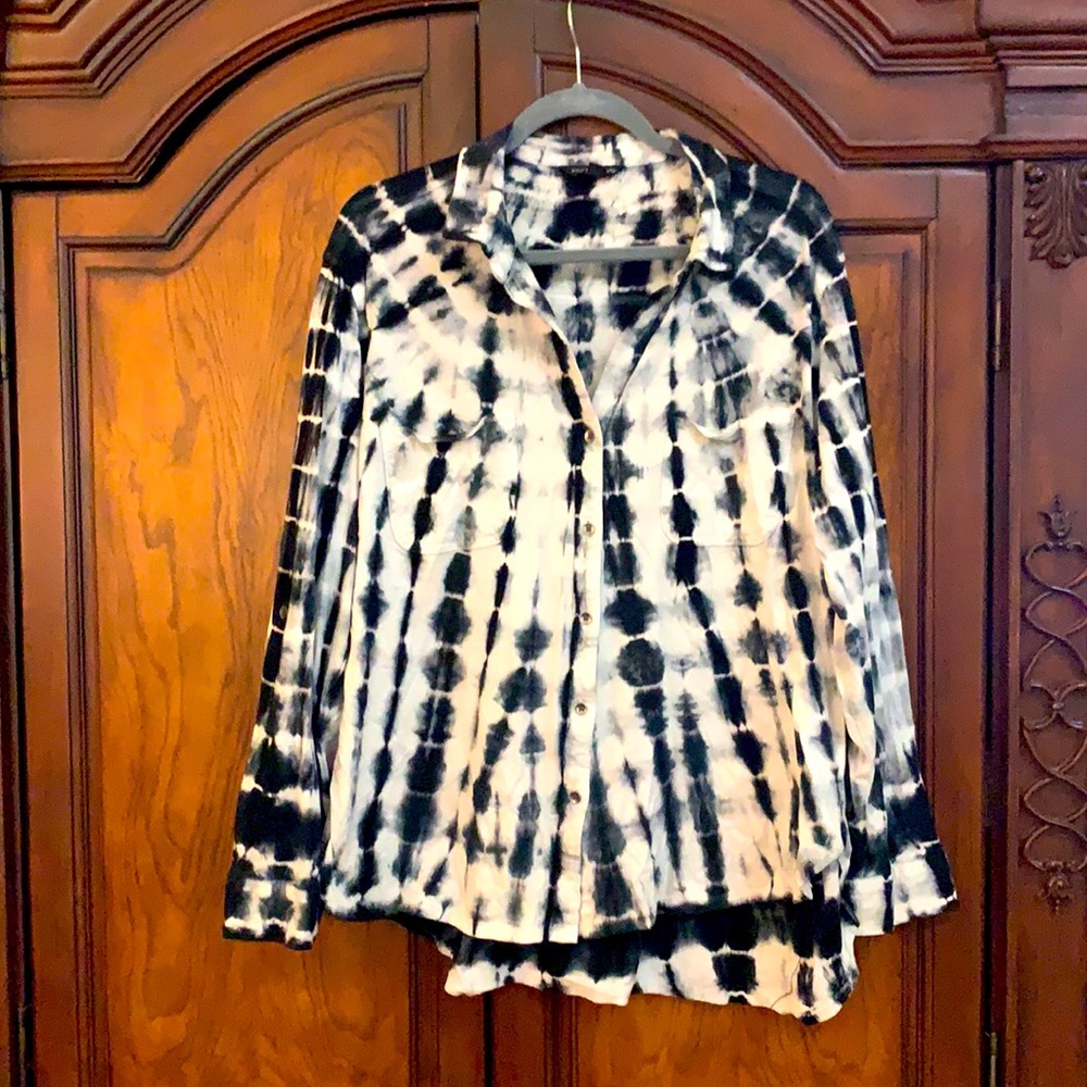Rock & Republic Tye Dye, long sleeve shirt.
